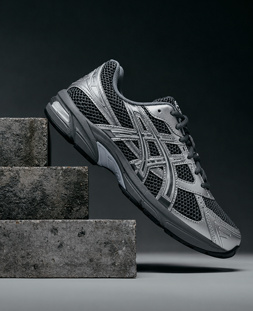 Trainers / footwear